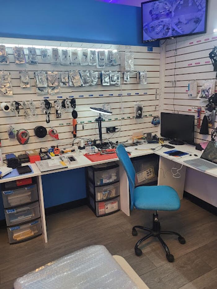 Images TECHY Doral - Buy/Repair/Sell