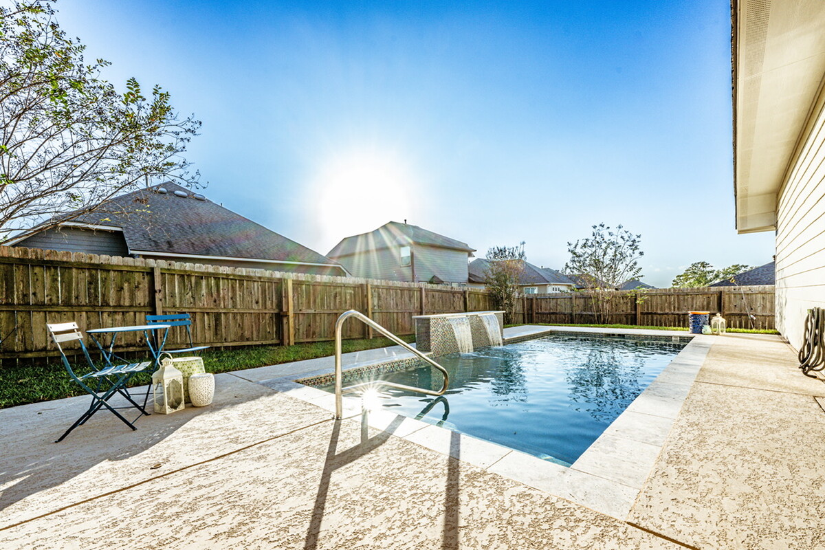Fritsch Custom Pools Logo