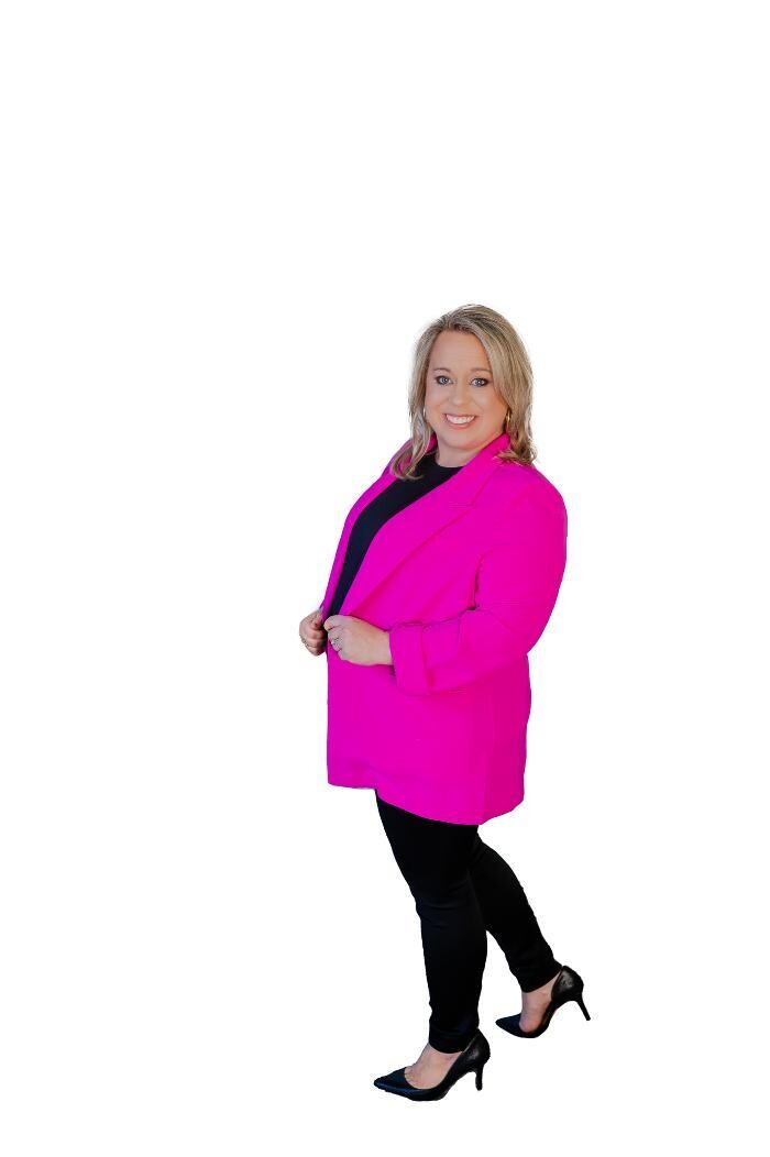 Images Melissa Tofield, REALTOR
