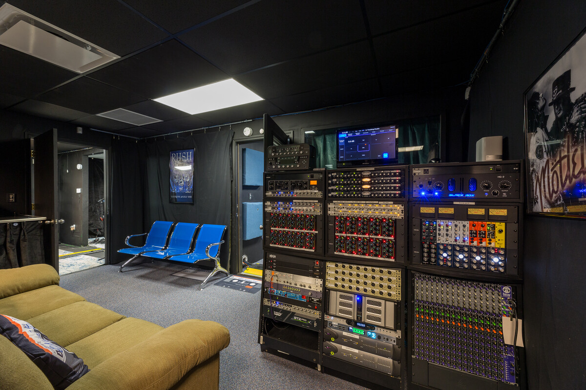 Images Starsound Studios