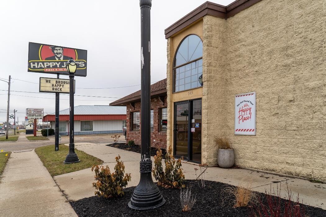 Images Happy Joe's Pizza & Ice Cream - Kewanee