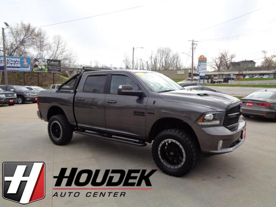 Images Houdek Auto Center