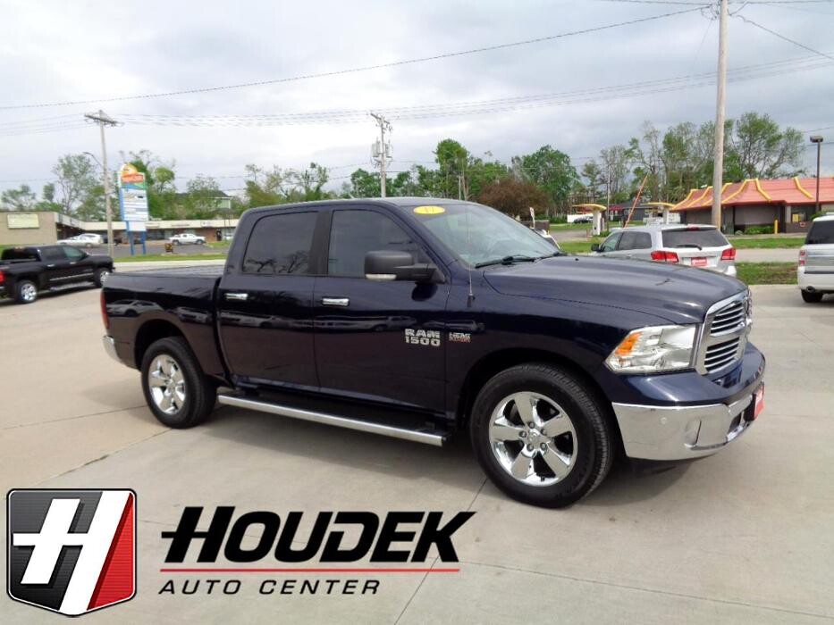 Images Houdek Auto Center