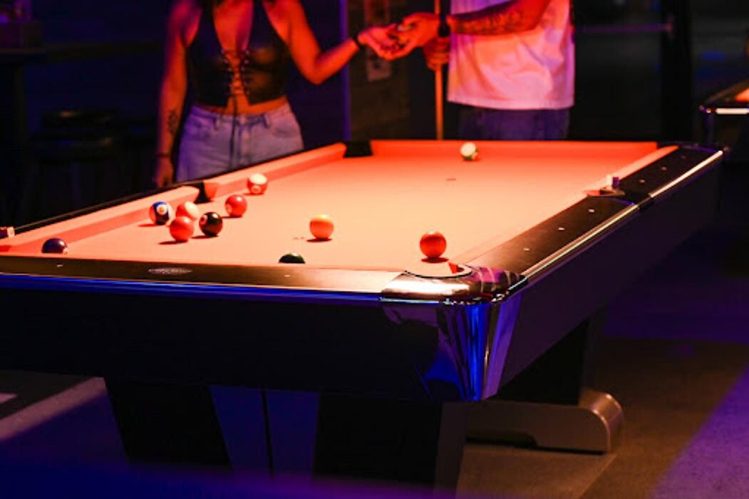 Images Wynballs Billiards Bar & Grill Miami