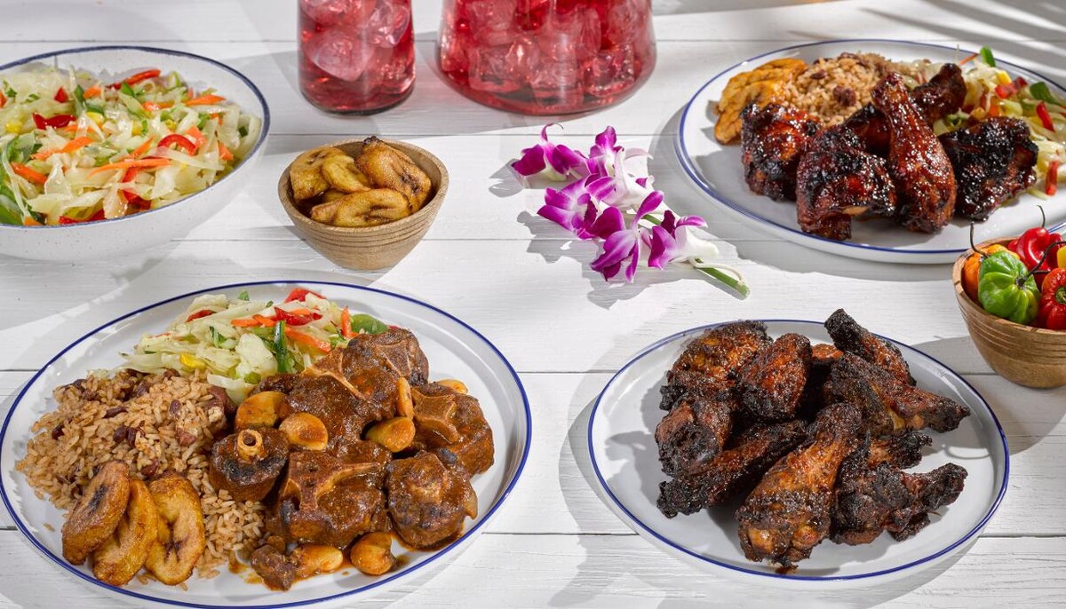 Images Golden Krust Caribbean Restaurant