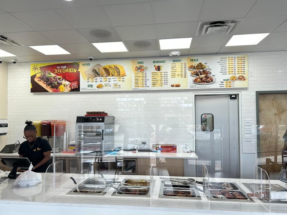 Images Golden Krust Caribbean Restaurant