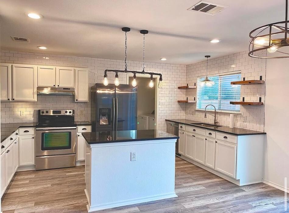 Images Borders Painting LLC