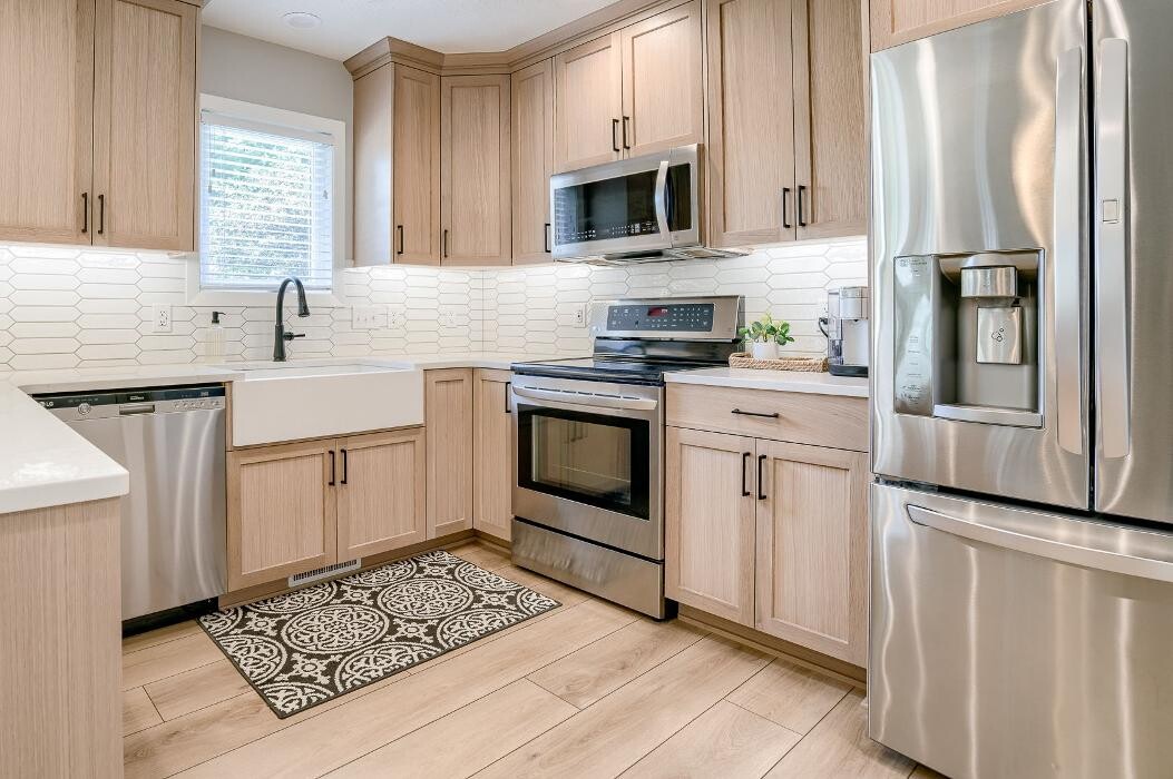 Images Wood Trends Inc.