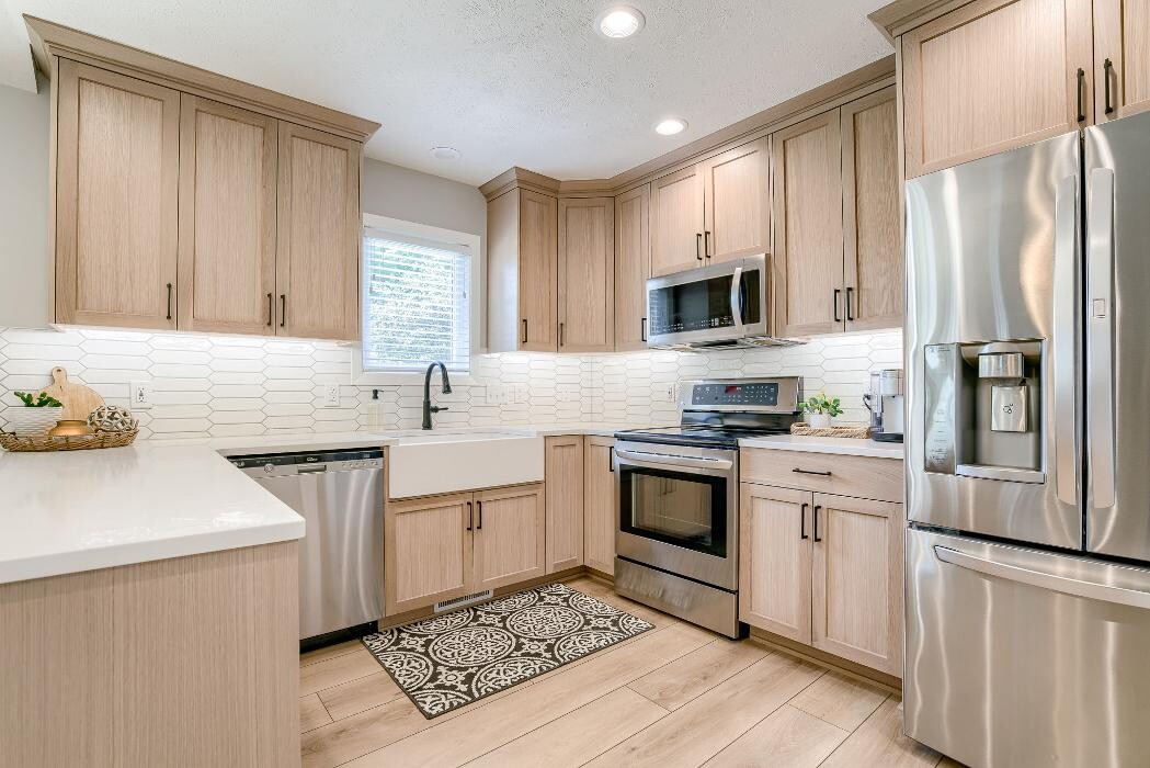 Images Wood Trends Inc.