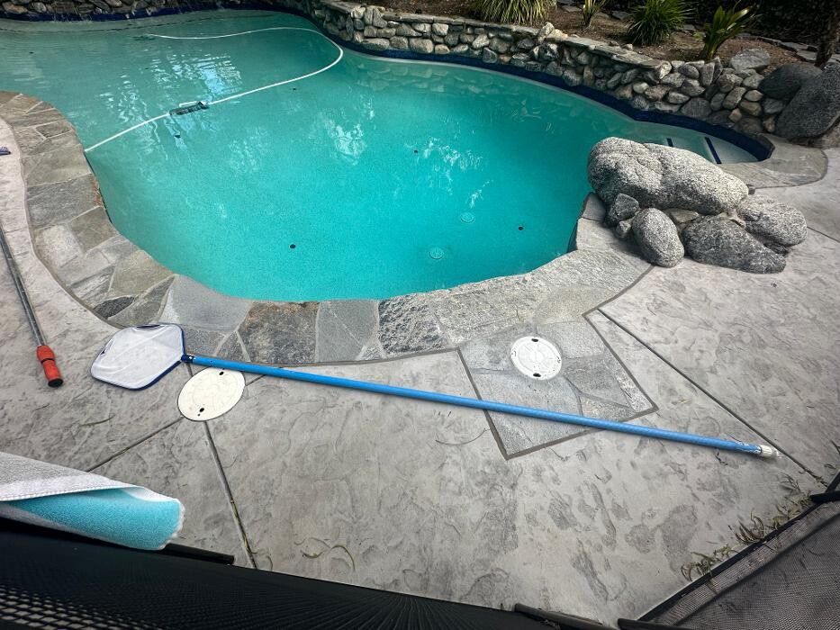 Images DLS Pools Inc.