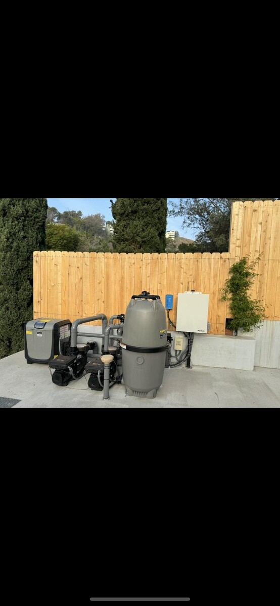 Images DLS Pools Inc.