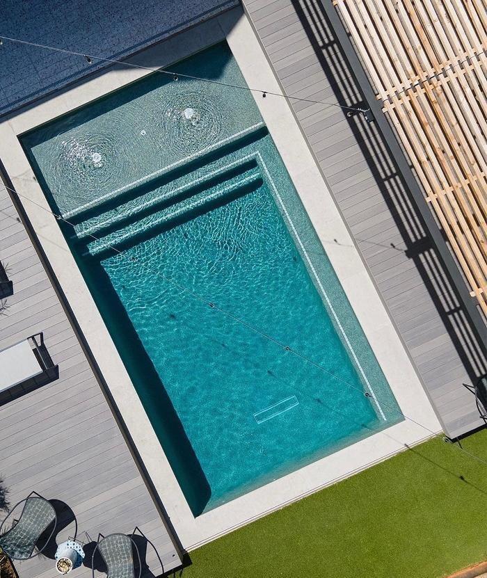 Images DLS Pools Inc.