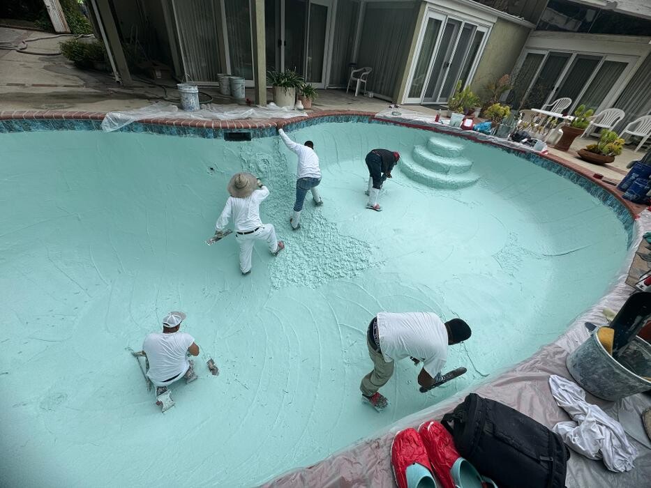 Images DLS Pools Inc.