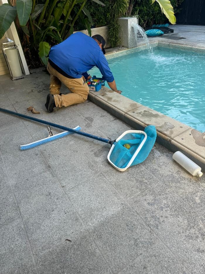 Images DLS Pools Inc.