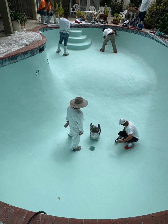 Images DLS Pools Inc.