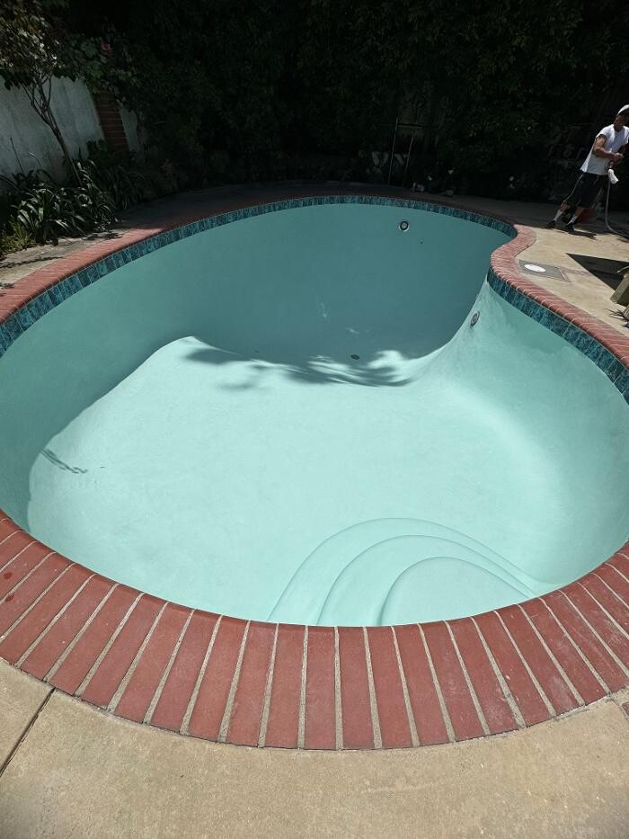 Images DLS Pools Inc.