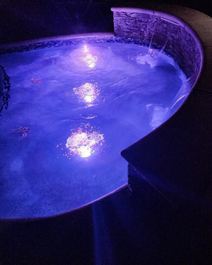 Images DLS Pools Inc.