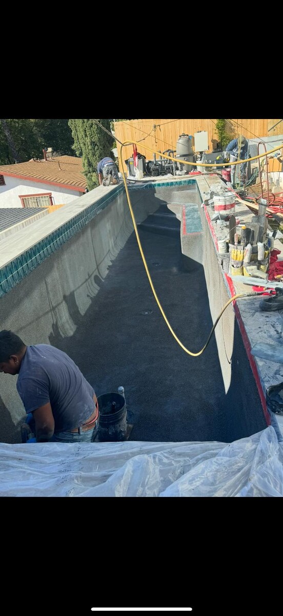 Images DLS Pools Inc.