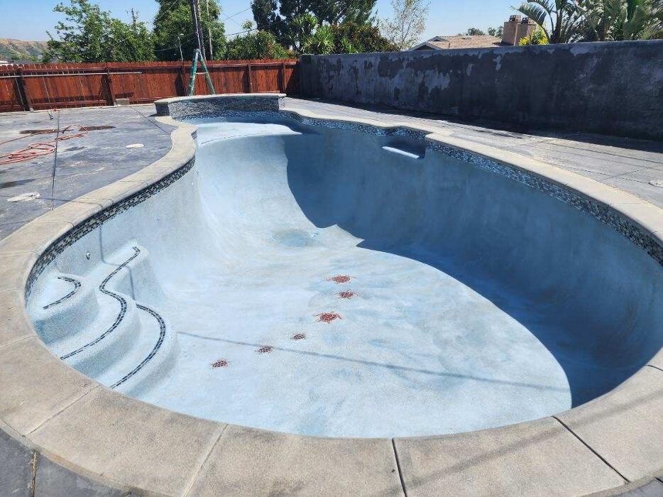 Images DLS Pools Inc.