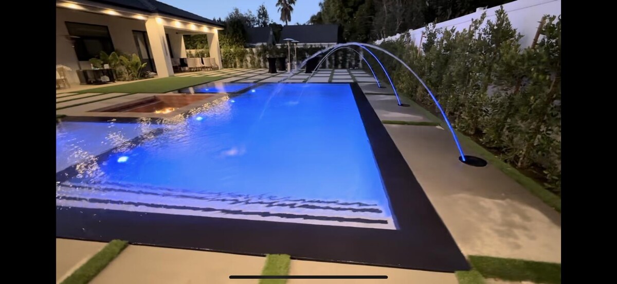 Images DLS Pools Inc.