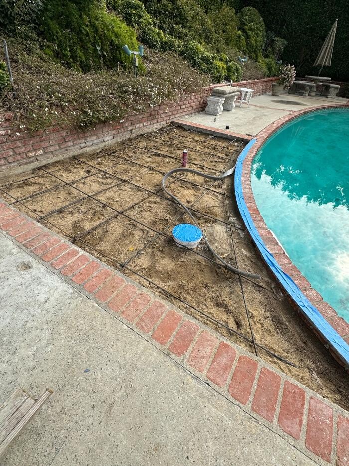 Images DLS Pools Inc.
