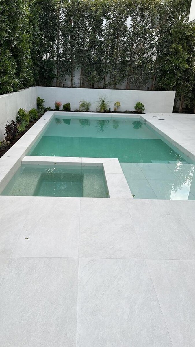 Images DLS Pools Inc.