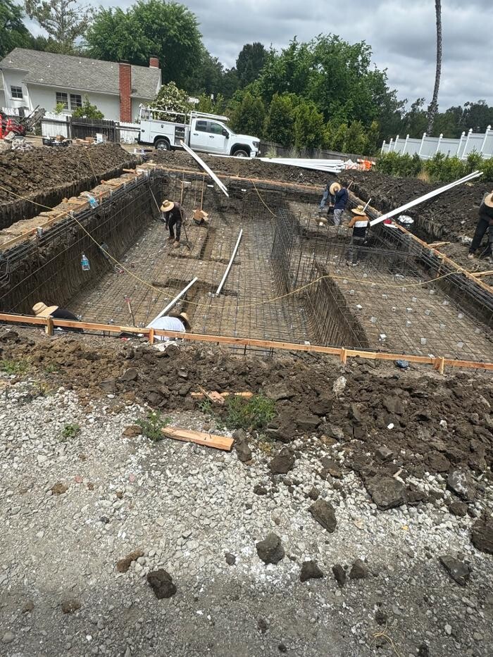 Images DLS Pools Inc.