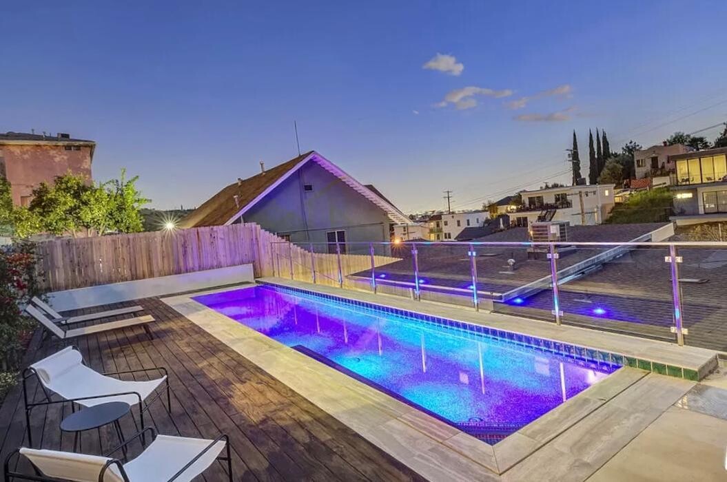 Images DLS Pools Inc.