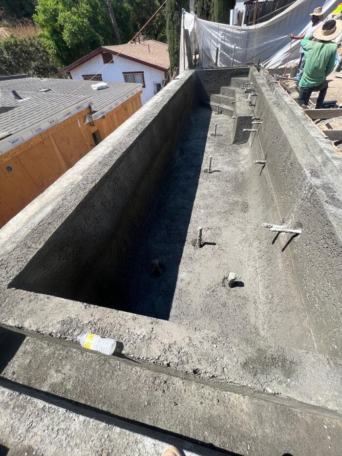 Images DLS Pools Inc.
