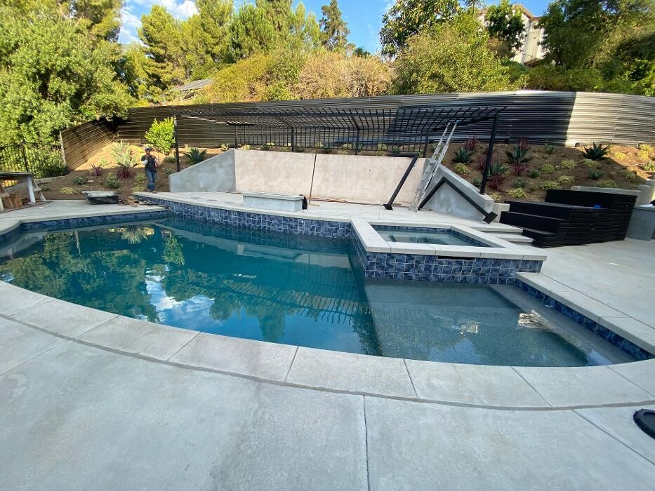 Images DLS Pools Inc.