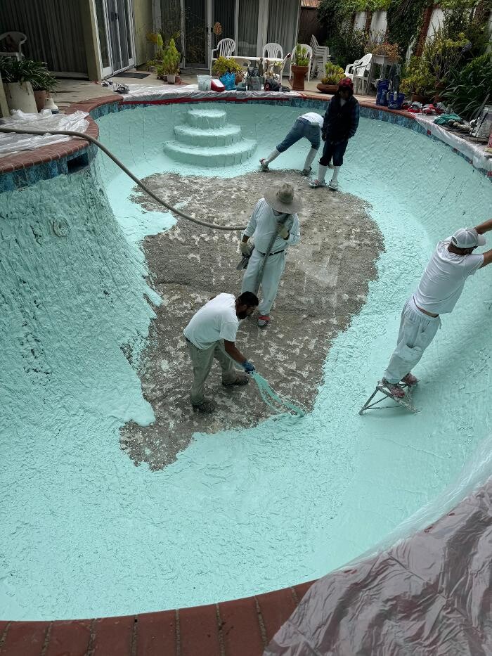 Images DLS Pools Inc.