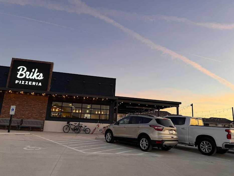 Images Briks Pizzeria
