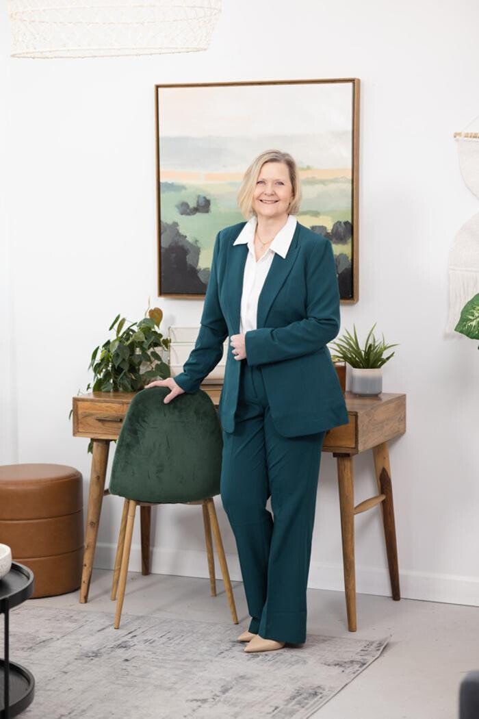 Images Julie Sabby, Vikings Homes brokered by eXp Realty