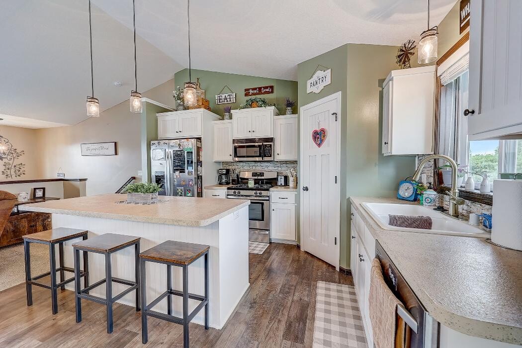 Images Julie Sabby, Vikings Homes brokered by eXp Realty