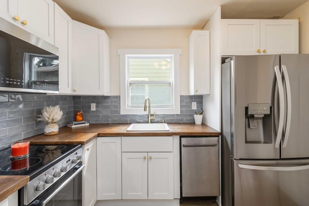 Images Stephanie Purrington-Purrington Homes