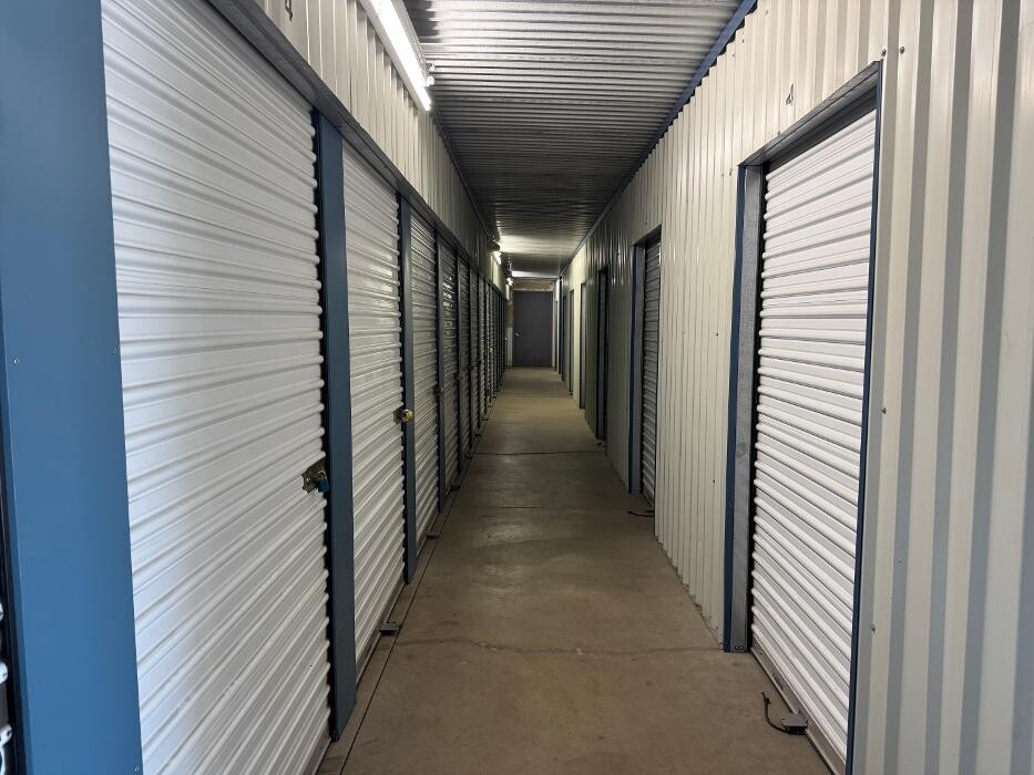 Images Stor-All Elko