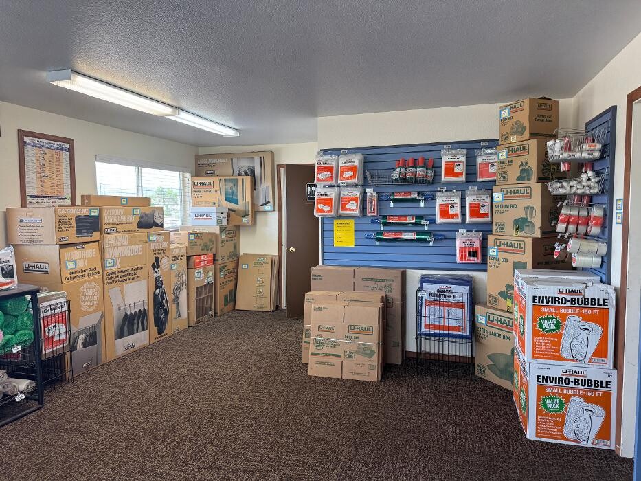 Images Stor-All Elko