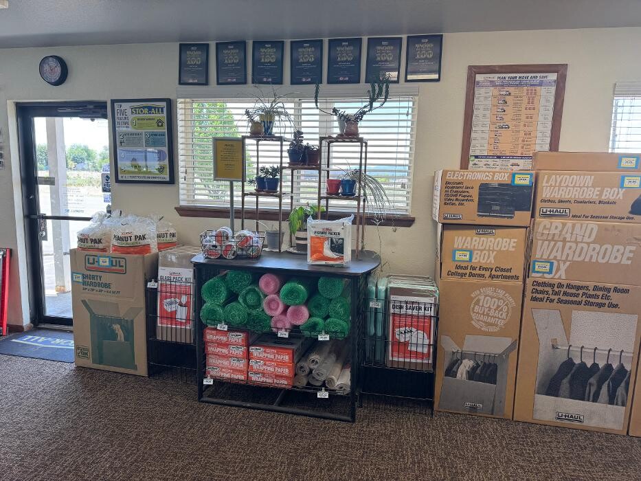 Images Stor-All Elko