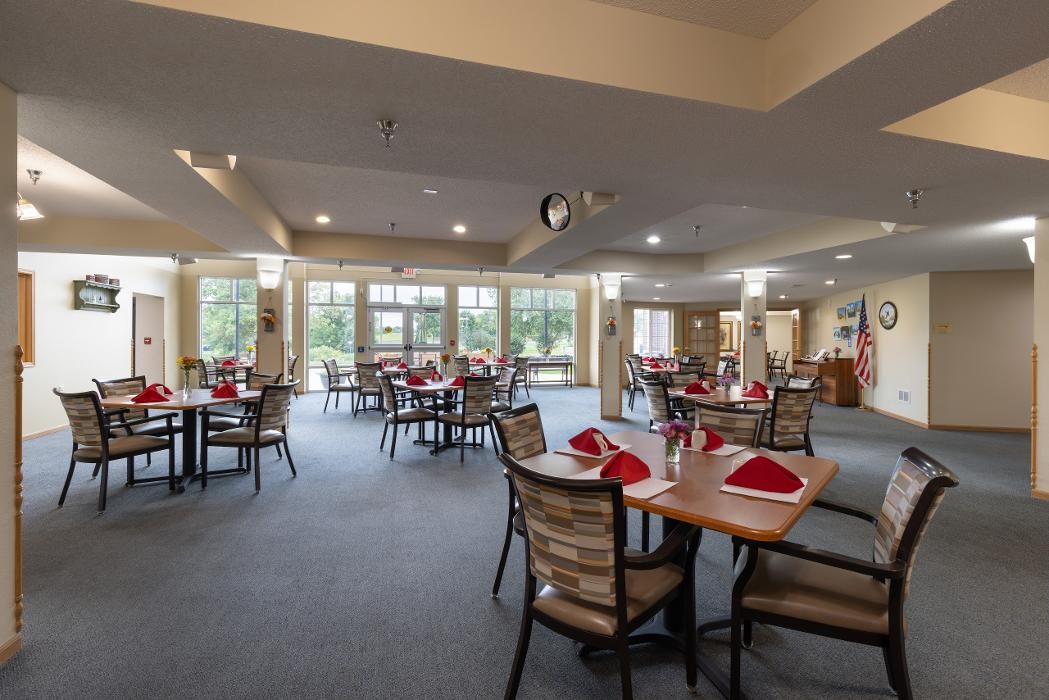 Images Prairie Meadows Senior Living