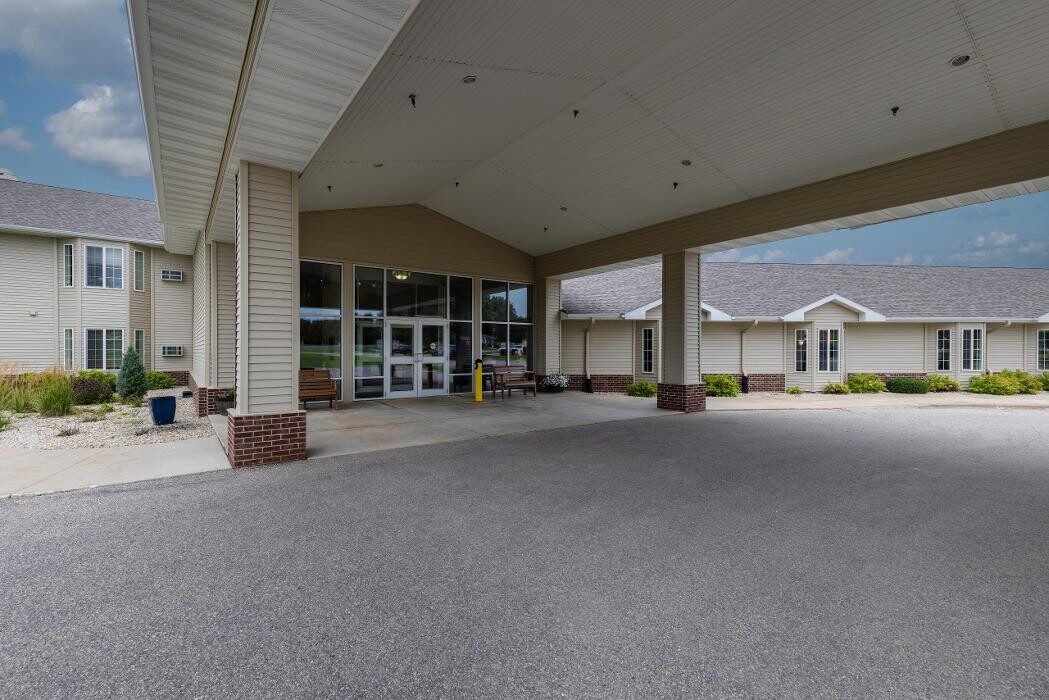 Images Prairie Meadows Senior Living