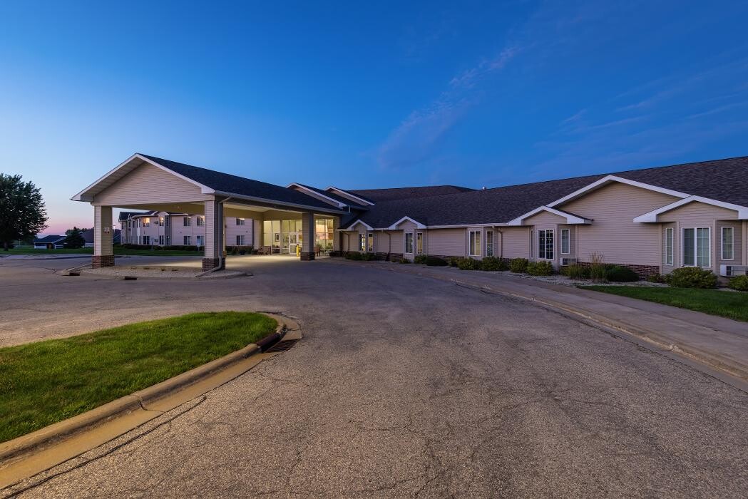 Images Prairie Meadows Senior Living