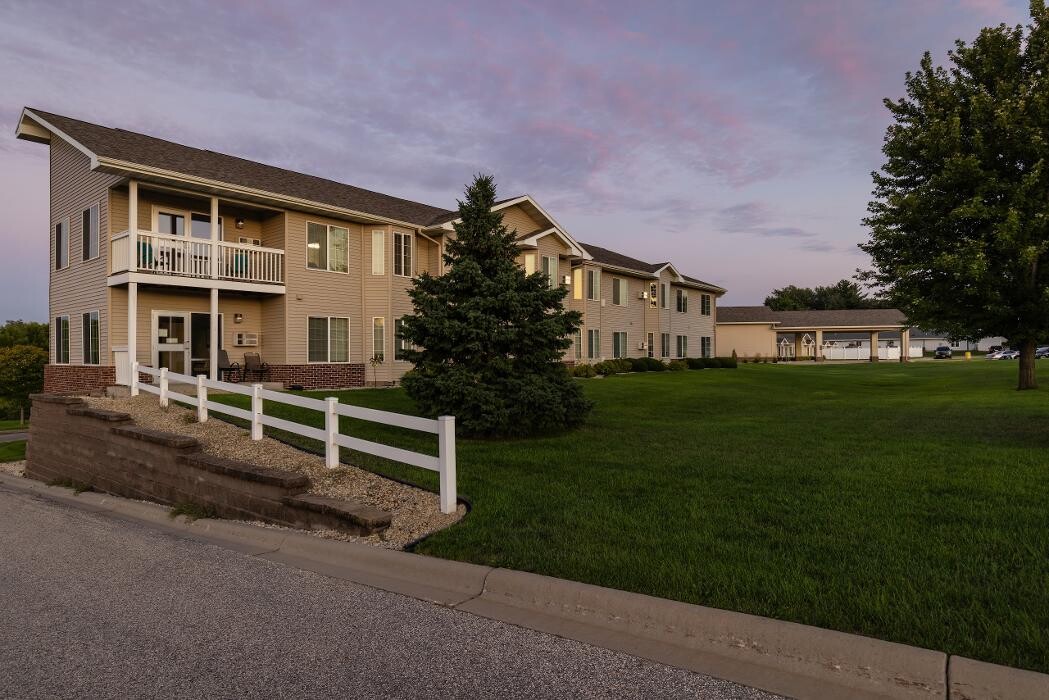 Images Prairie Meadows Senior Living