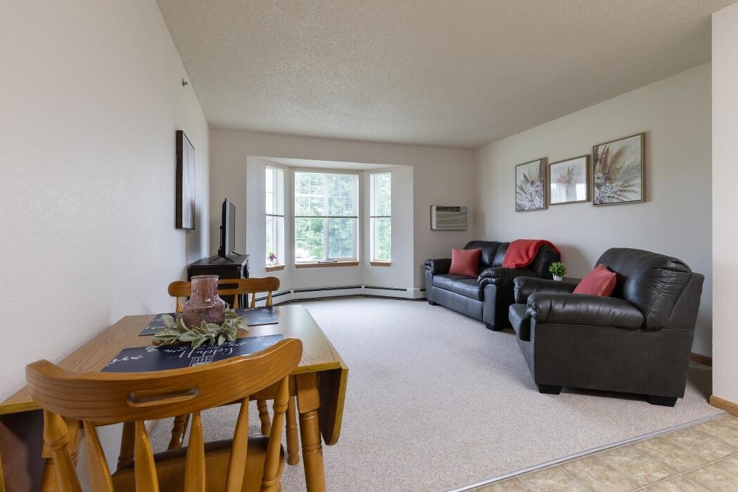 Images Prairie Meadows Senior Living