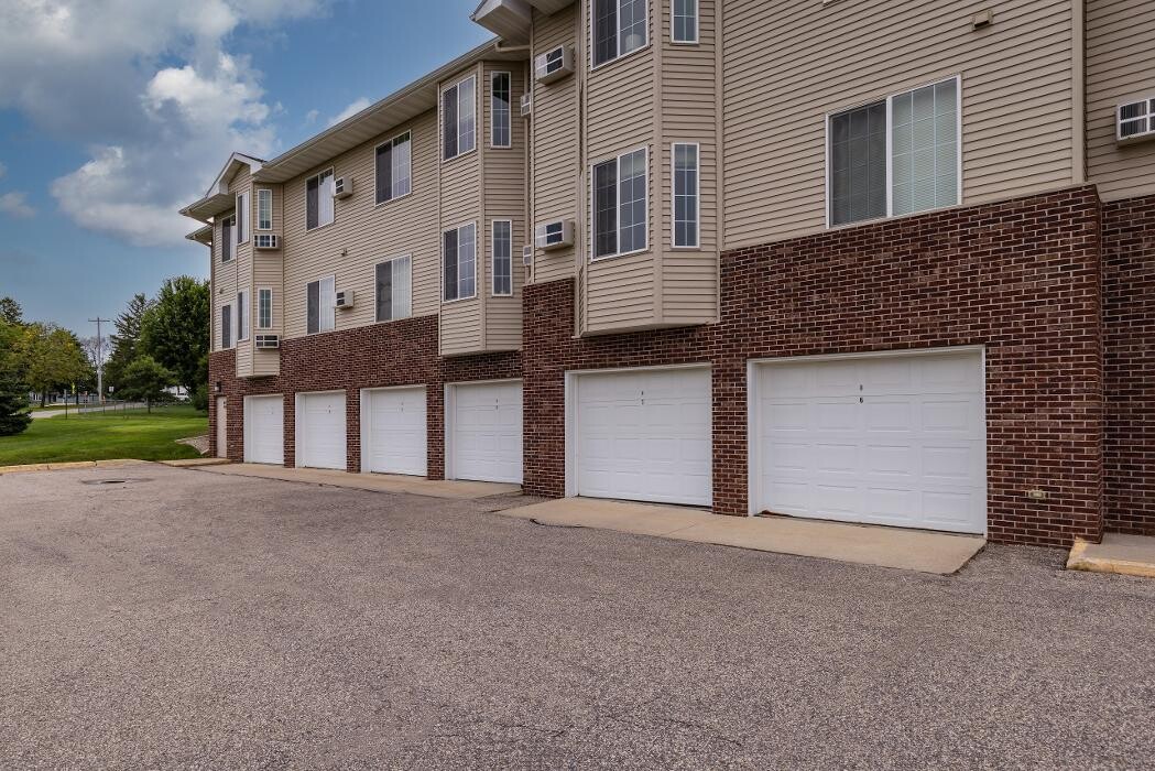 Images Prairie Meadows Senior Living