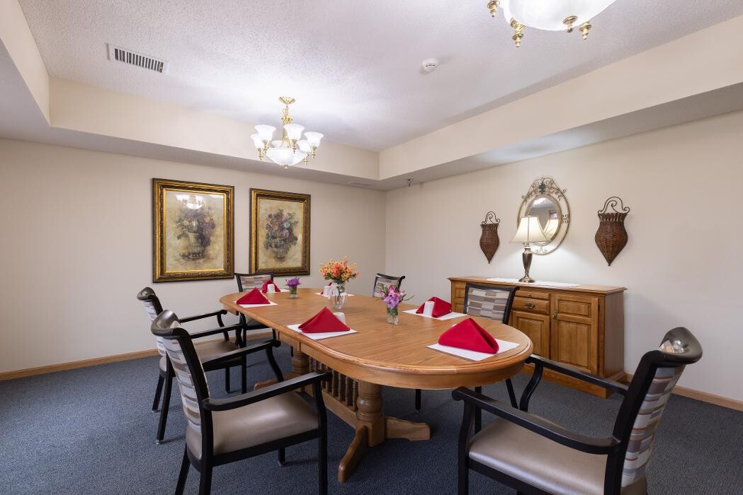 Images Prairie Meadows Senior Living