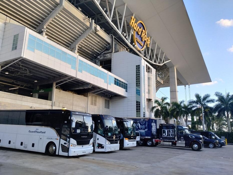 Images Exotic Coach Lines Worldwide