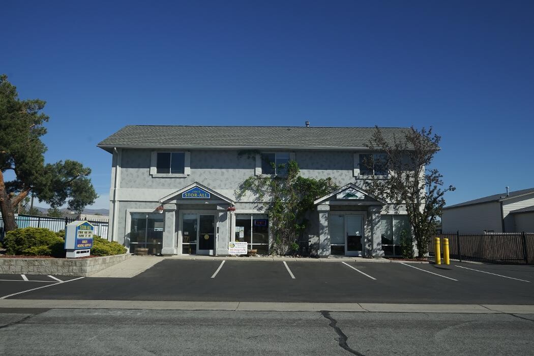 Images Stor-All Gardnerville