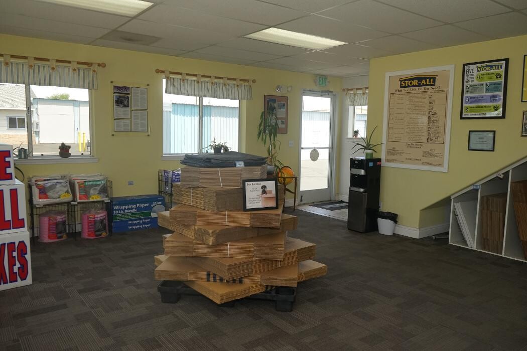 Images Stor-All Gardnerville