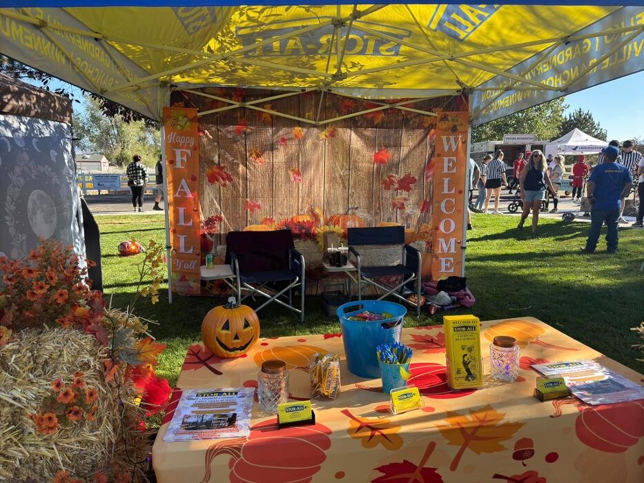 Images Stor-All Gardnerville Ranchos