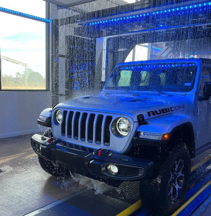 Images ClearWater Express Wash